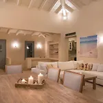 Gold Villa